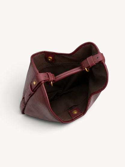 Aitana | Bolso hobo al hombro con asa corta curva