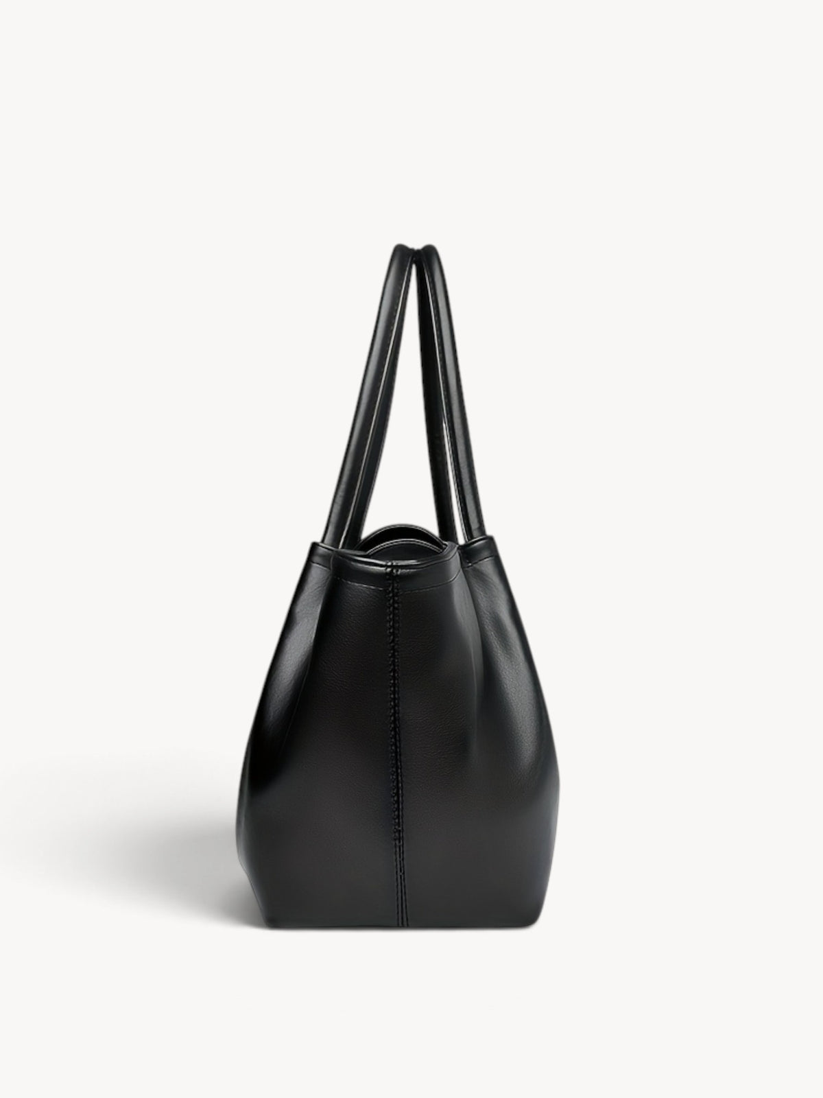 SOLVÉRA | Bolso tote de hombro amplio con solapa y asa larga
